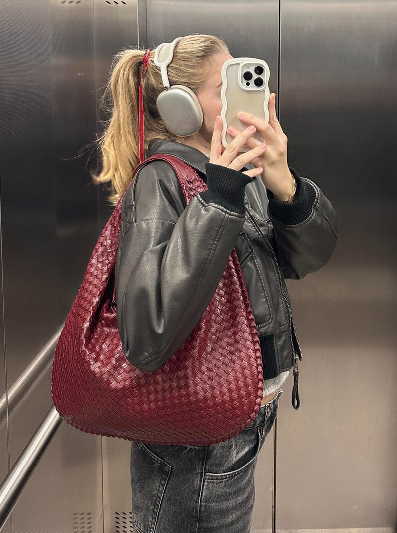 Musthave Bag - Crimson