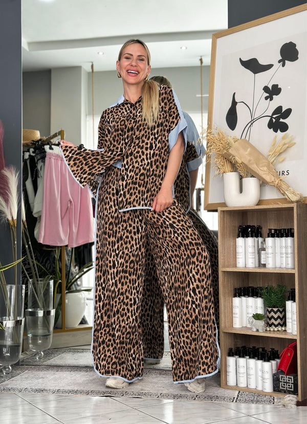 Wild & Buttoned Set